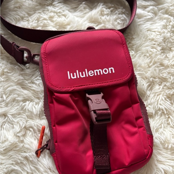 Lululemon Athletica Lunar New Year Zip-Top Crossbody Bag - Picture 2 of 12